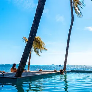 Enigmatic Beach Hotel Isla Mujeres